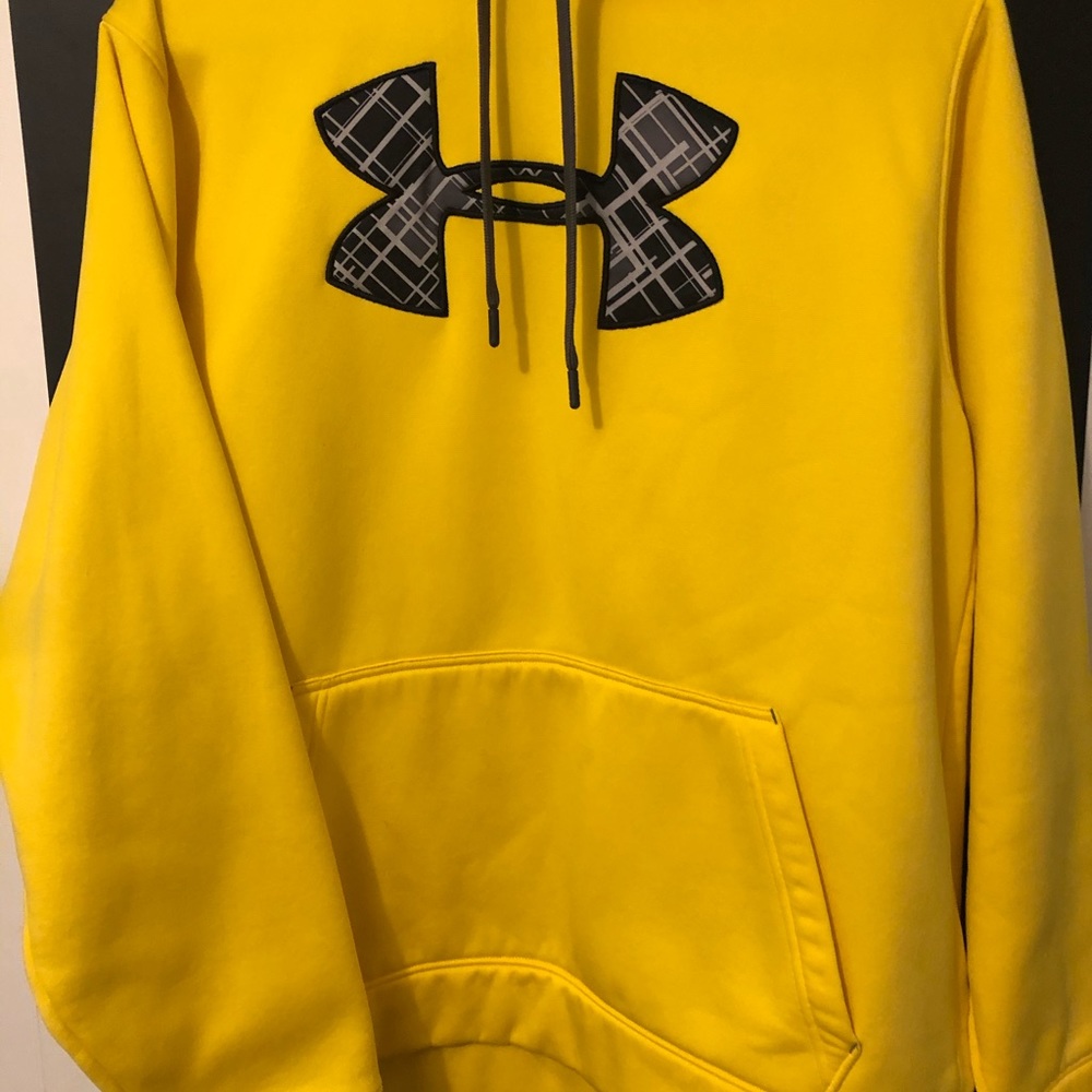 UNDER ARMOUR HOODIE ⭐️ weekend SALE only ⭐️